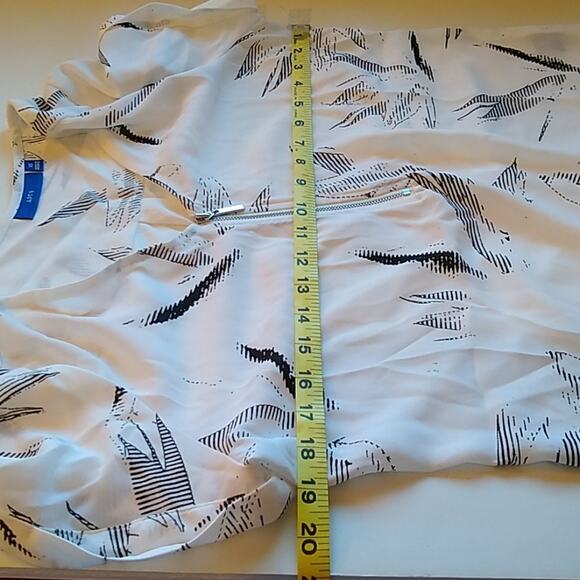 Apt 9 Sail boat short sleeve blouse. Size XS - Picture 7 of 9